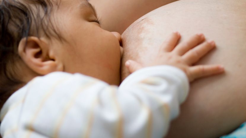 Muttermilch und Stillen: 15 Fakten zum Staunen und Weitererzählen