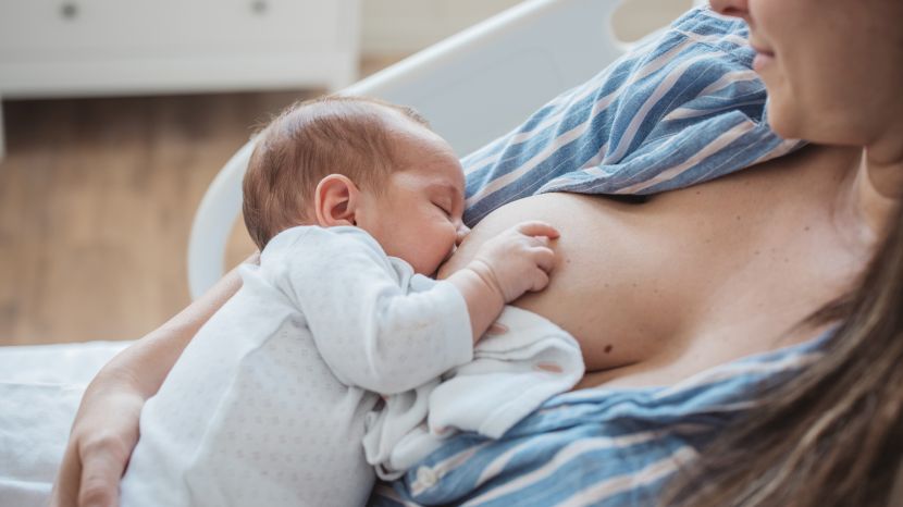 Clusterfeeding: Dauerstillen in den ersten Lebenswochen