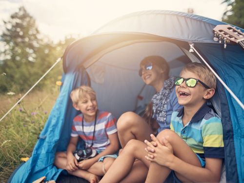 Camping mit Kindern – in Zelt, Bulli oder Wohnmobil